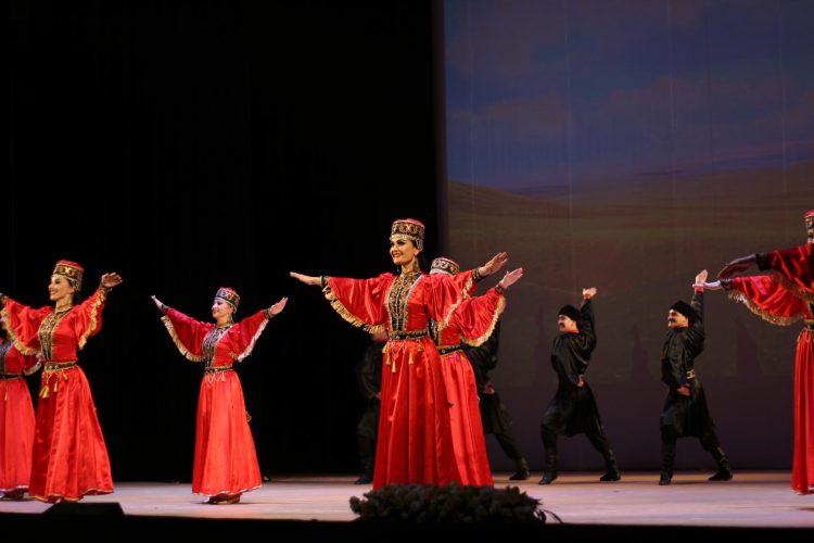 Завершились гастроли ансамбля народного танца имени Файзи Гаскарова по воссоединённым регионам