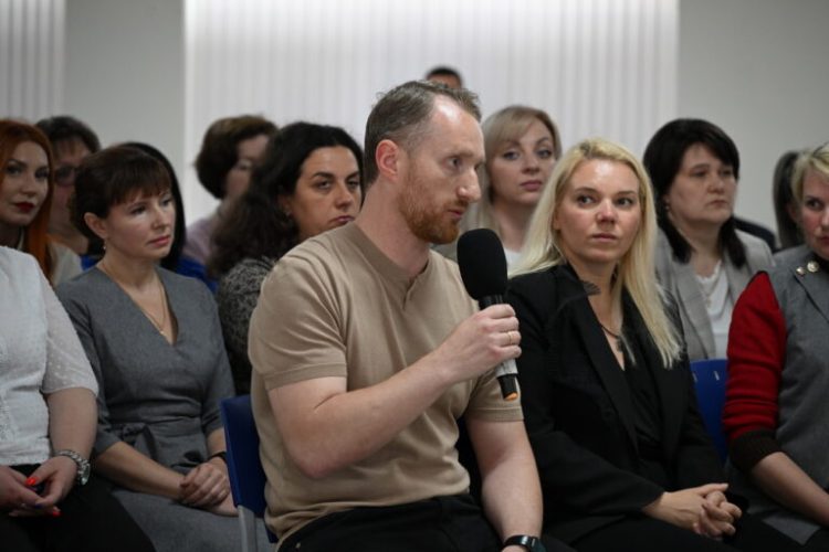 Глава ДНР провел общереспубликанское родительское собрание