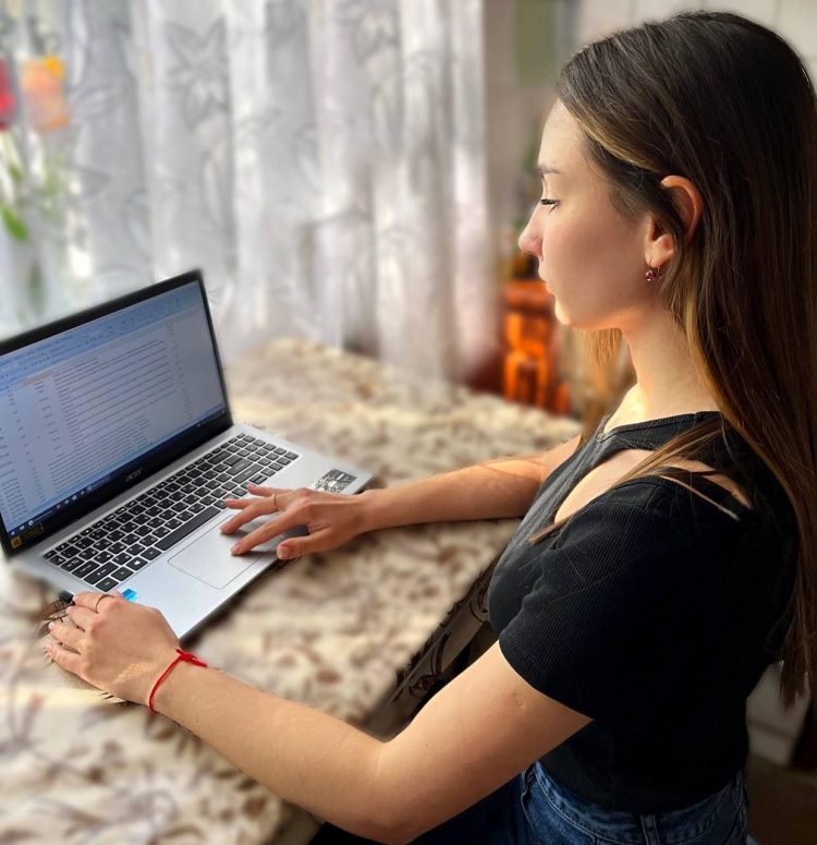 Студенты и преподаватели ДонГУ приняли участие в проекте «Архивный десант»