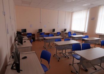 В школах ДНР работают 437 профильных классов