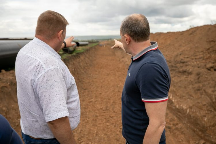 В Мариуполе продолжается строительство нового водовода между Старокрымским и Павлопольским водохранилищами