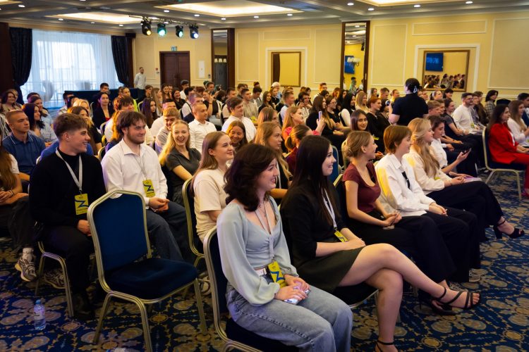 Семь победителей «Росмолодёжь.Гранты» из ДНР получат 3,8 млн рублей на реализацию проектов