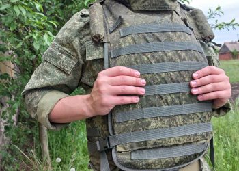 военнослужащий в форме