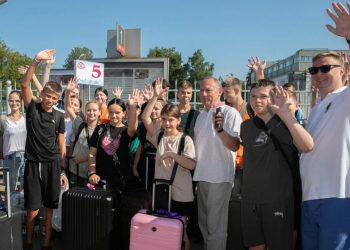 Для школьников из ДНР началась четвертая смена «Петербургских каникул»