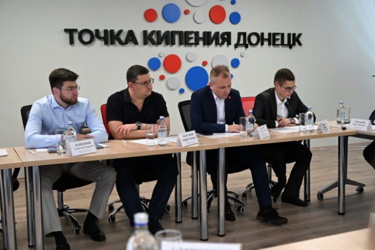 В ДНР появятся новые центры для участников молодежной организации «Движение Первых»