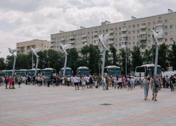 Этим летом более трёх тысяч школьников из Мариуполя отдохнут в разных регионах России