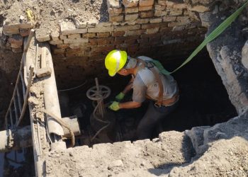 В Горловке ремонтируют водовод, питающий два района города