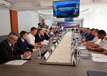 Николай Патрушев призвал инвестировать в развитие портов Донбасса и Новороссии