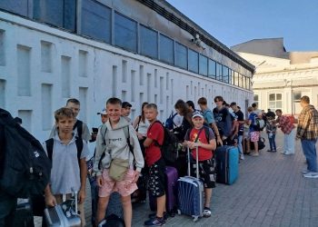 Группа иловайских школьников отправилась на отдых в Нижегородскую область