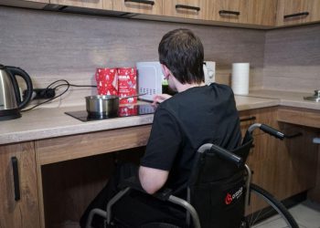 Почти 180 ветеранов СВО с инвалидностью получили помощь с адаптацией жилья под индивидуальные потребности