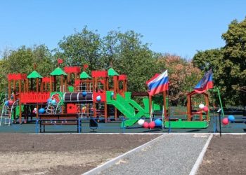 В сёлах Володарского и Старобешевского округов реализуют проекты по благоустройству и ремонту соцобъектов