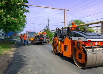 В Старобешевском округе ремонтируют дороги при поддержке Бурятии