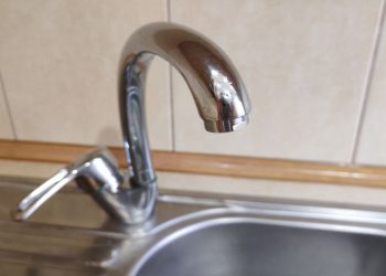 отключение воды, кран на кухне без воды