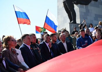 На Саур-Могиле почтили память героев в День освобождения Донбасса от немецко-фашистских захватчиков