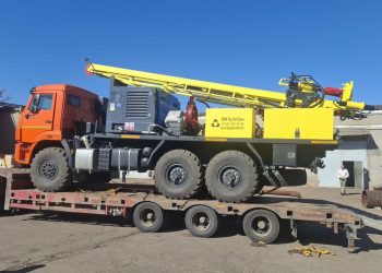 Новую установку для бурения скважин доставили в Енакиево