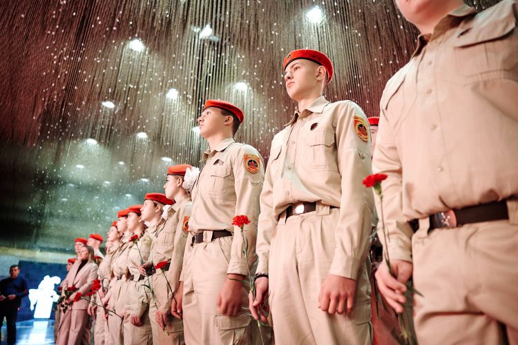 Ребята из Донбасса и Новороссии приняли участие в патриотическом маршруте «История Великой Победы»