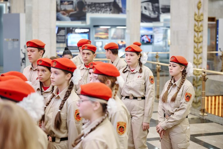 Ребята из Донбасса и Новороссии приняли участие в патриотическом маршруте «История Великой Победы»