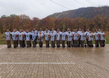 В донецком парке имени А. Захарченко заложили Аллею казачьей славы