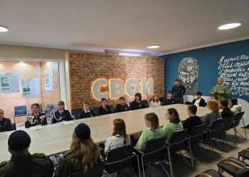 В Доме народов России в ДНР прошла акция памяти «Дни белых журавлей»