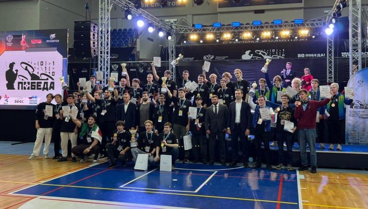 Студенты ДонГУ победили во всероссийских соревнованиях по спортивному программированию