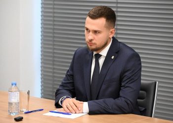 Глава ДНР дал первые поручения новому вице-премьеру ДНР Кириллу Макарову