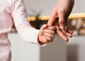 Можно ли оформить маткапитал на отца ребёнка?