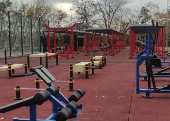 На территории ДонГУ строят две спортивные площадки