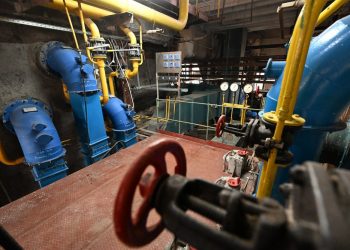 Денис Пушилин поручил депутатам и главам муниципалитетов подключиться к отработке вопросов по отоплению