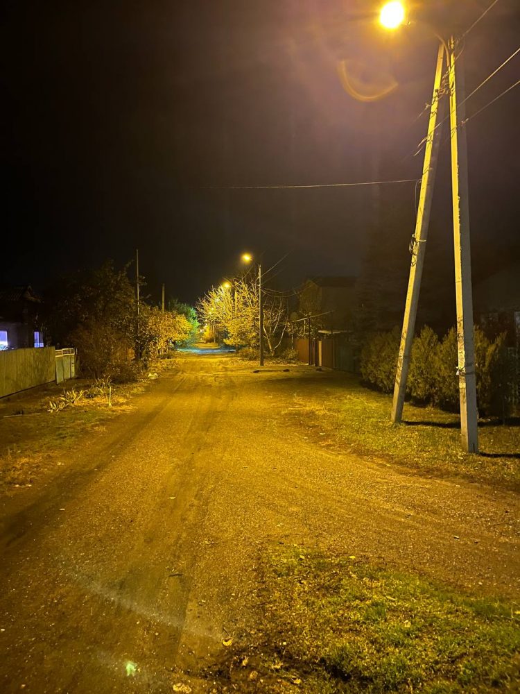 В поселке Базарный Петровского района Донецка восстановили уличное освещение