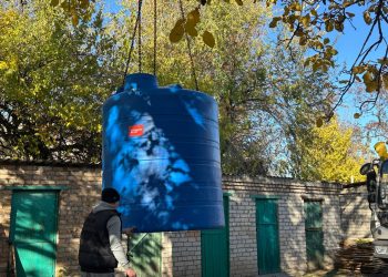 В Иловайске установили дополнительные емкости для водоразбора и доставили питьевую воду жителям