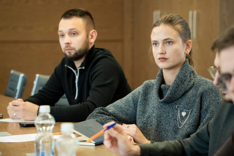 Волонтеры пройдут дополнительное обучение для работы на освобожденных территориях