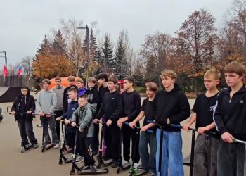 В Енакиево прошли первые соревнования по кикскутерингу среди молодежи