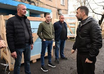 В Макеевке проводят капитальный ремонт трёх домов на улице Малиновского