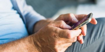Жителям ДНР доступны электронные пенсионные удостоверения с QR-кодом