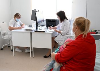 В следующем году в ДНР запустят новые мобильные комплексы для диспансеризации и построят 29 ФАПов