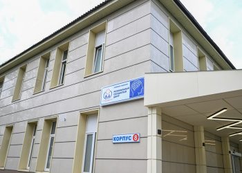 В следующем году в ДНР запустят новые мобильные комплексы для диспансеризации и построят 29 ФАПов