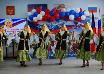 В образовательных учреждениях ДНР прошло уже более 5 тысяч мероприятий к Году единства народов России