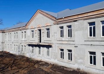 В Мариуполе восстанавливают хирургический корпус горбольницы №2