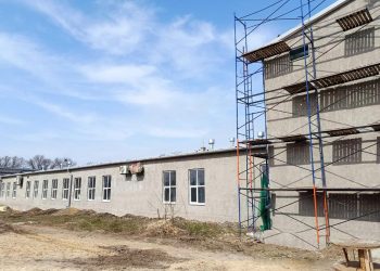 В Мариуполе завершили утепление фасада спортшколы «Олимпия»