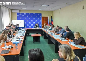 В ДНР обсудили развитие транспортной инфраструктуры: федеральные трассы, обход Мариуполя и малую авиацию