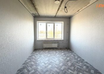 В Мариуполе продолжается активное восстановление жилых домов и квартир (фото до/после)