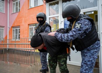 Росгвардейцы отработали действия в ходе Всероссийских учений по антитеррористической защищенности объектов образования