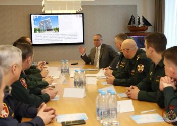 В ДНР росгвардейцы приняли участие во всероссийском учебно-методическом сборе в режиме ВКС