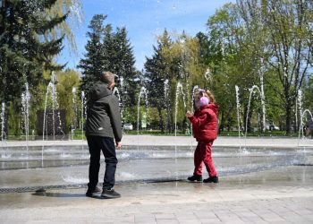 В Макеевке на месте бывшего сквера 9-й Пятилетки открыли Югорский парк