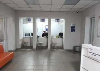 В харцызской больнице открыли обновленную регистратуру с электронной очередью