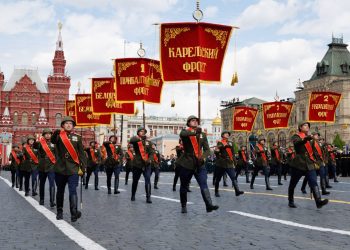 Парад Победы на Красной площади в этом году пройдет без колонны военной техники