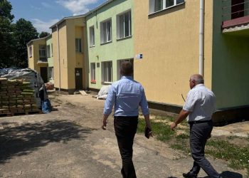 В Мангушском округе завершается ремонт детского сада «Дюймовочка»