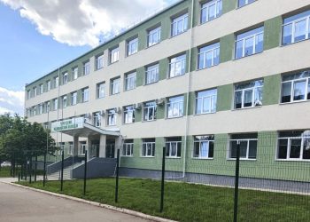 В Торезе завершили капремонт учебного корпуса медицинского колледжа