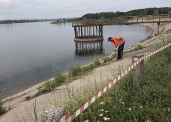На Донецком море начался капитальный ремонт гидротехнических сооружений