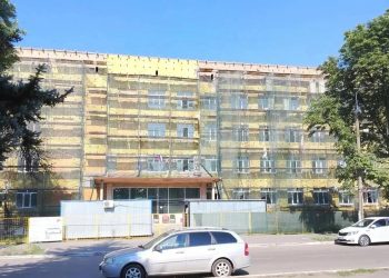 В Иловайске проводят капитальный ремонт городской поликлиники